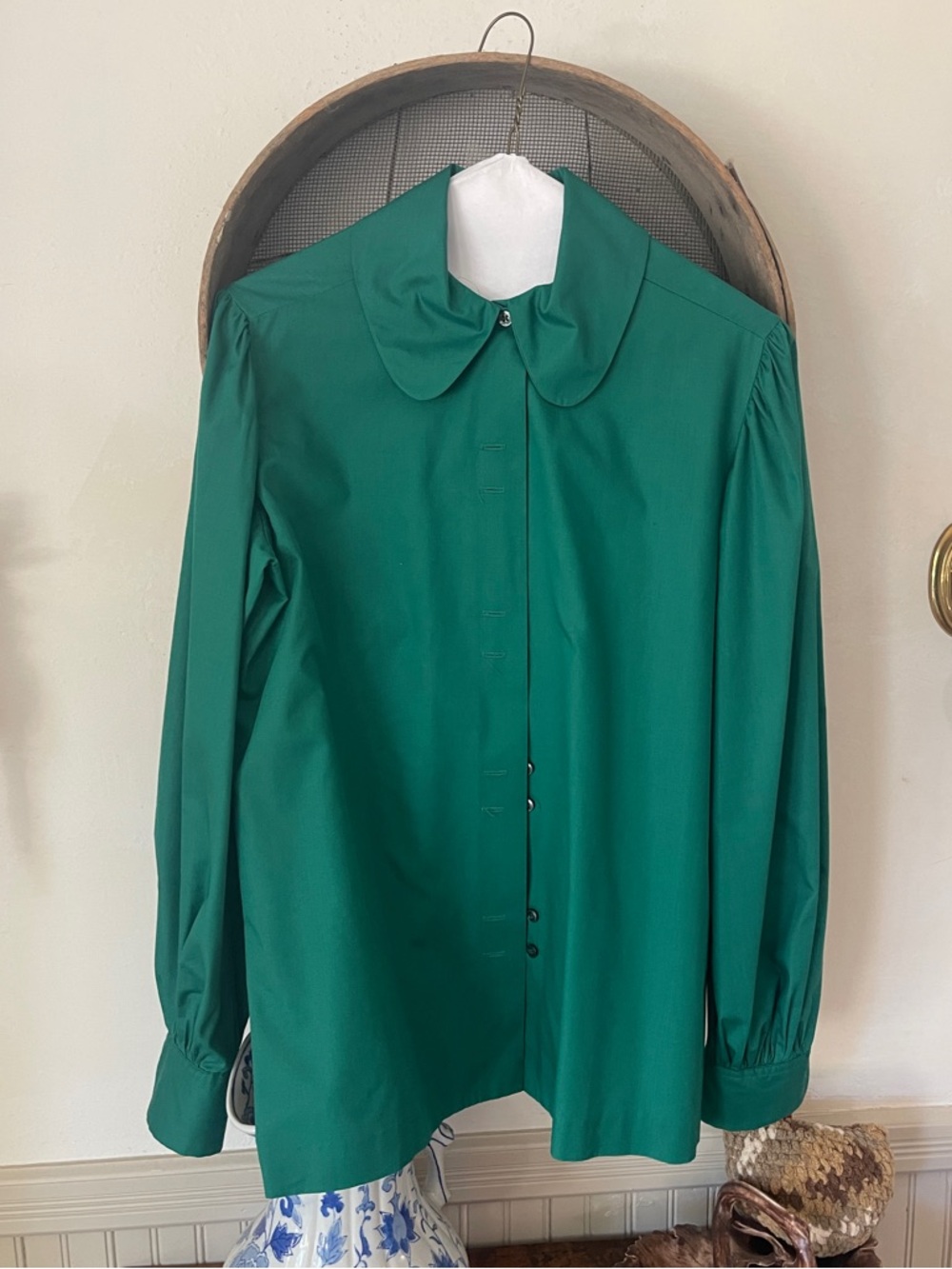 Lady Manhattan Emerald Green Long-Sleeve button down